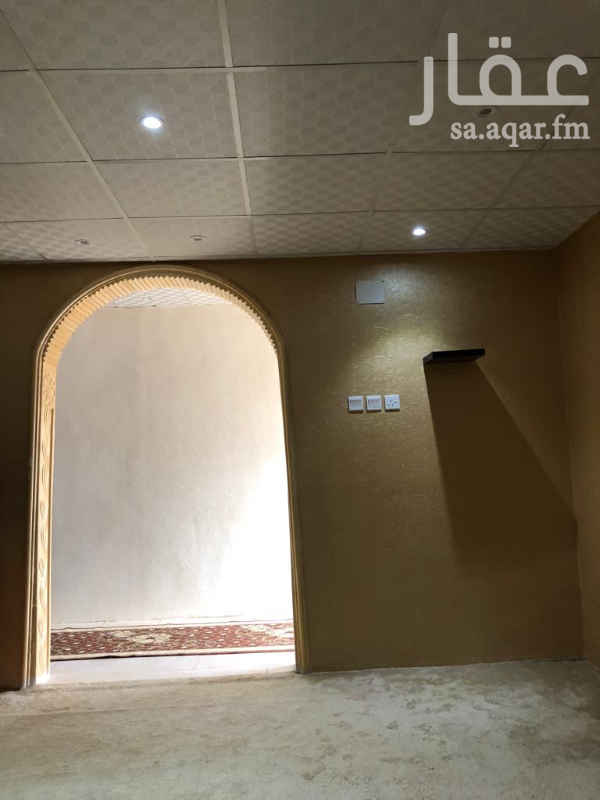 1661651 الموقع المندسة الحفيرة طريق الحفيرة
الحي حي الشنابلة
البيت عَل واجهتين شمال وشرقي
المسافة ٣٠كيلو من المدينة المنورة وداخل النطاق العمراني داخل الدائري الرابع
المطلوب ٣٠٠الف
المساحة ١٤٨٠،٨٥
وفيه مجلس وحمام رجال و شقة مكونة من غرفتين وصالة ومطبخ وحمام ومدخل
ويوجد نخل وليمون وسدر
الصك لدى الشيخ