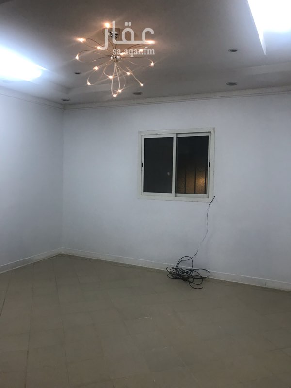 1604586 يوجد لدينا دور علوي بفيلا فاخر للايجار مجدد دهانات وسباكة وكهرباء في اشبليا بن بكر الحي راقي والدور بالقرب من مسجد يوجد بالدور ديكورات وجبسيات واضاءة مخفية الدور مدخلين الدور مكون من ٤غرف عدد ٢حمام ومطبخ جديد راكب وصاله
للتواصل ٠٥٠٠٦٦١٨٤٩
الايجار ٢٦الف ع دفعتين