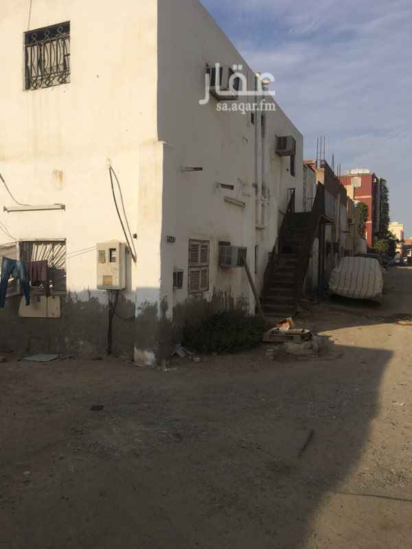 1703077 بيت شعبي بحي البوادي الشعبي للبيع عدد الغرف ١٨ غرفة ٨ دورات مياة دورين بوثيقة مطلوب ٤٠٠ الف قابل للتفاوض