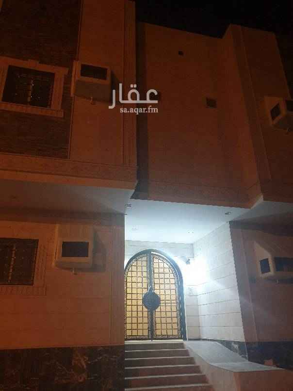 1556509 عماره جديده + الشقة في الدور الارضي + يوجد مدخل للسياره + اربع غرف + صاله + حمامين ومطبخ + نظام الدفع كل ٦ شهور + السعر الاجمالي 17000