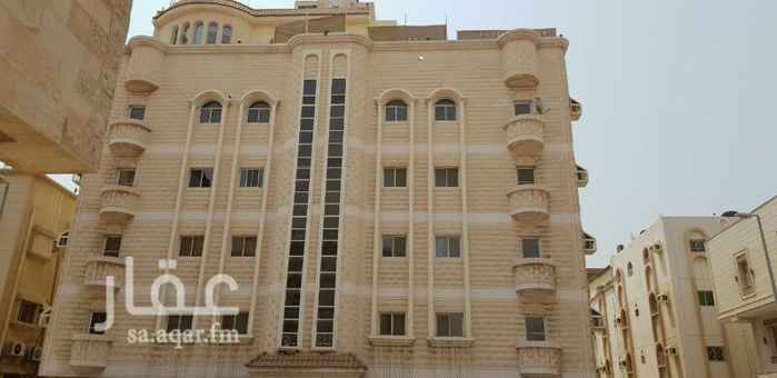1403121 عماره بحي النسيم للبيع 19شقق وفيلاكبيره موزعه كالآتي 8شقق من4 غرف 2حمام و 2 شقه من 5غرف و 5شقق من 2 غرف و 1 شقه من 3 غرف و3 شقق من غرفه وفيات دوريين 10 غرف الدخل ثلاثمائة وثمانون ألف ريال مطلوب اربعه مليون ريال