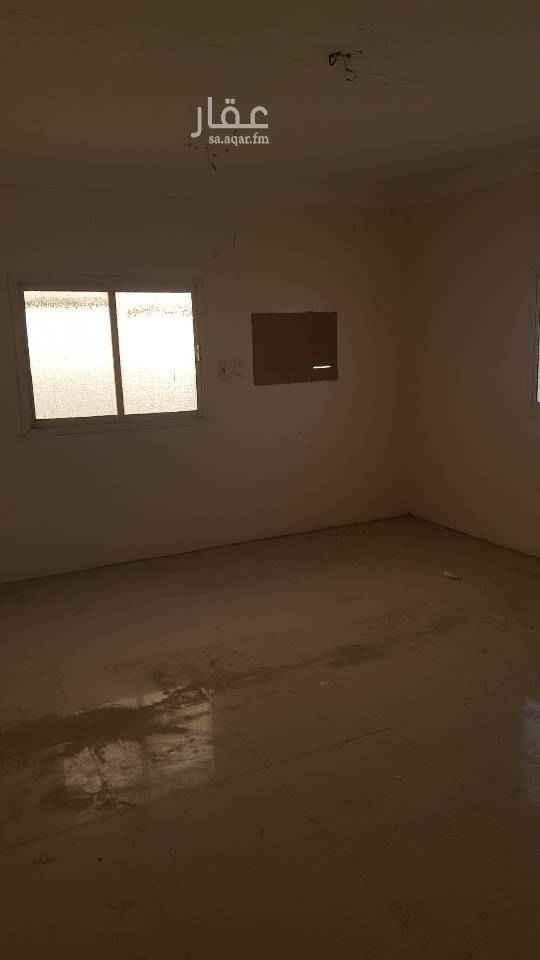 1751731 شقة عوائل تتكون من 5 غرف كبيرة وصاله
ومقلط 3 حمامات ومطبخ ويوجد بلكونه
وموقف للسياره
متوفرة دور اول وثاني
الدفع سنوي او كل ٦ شهور