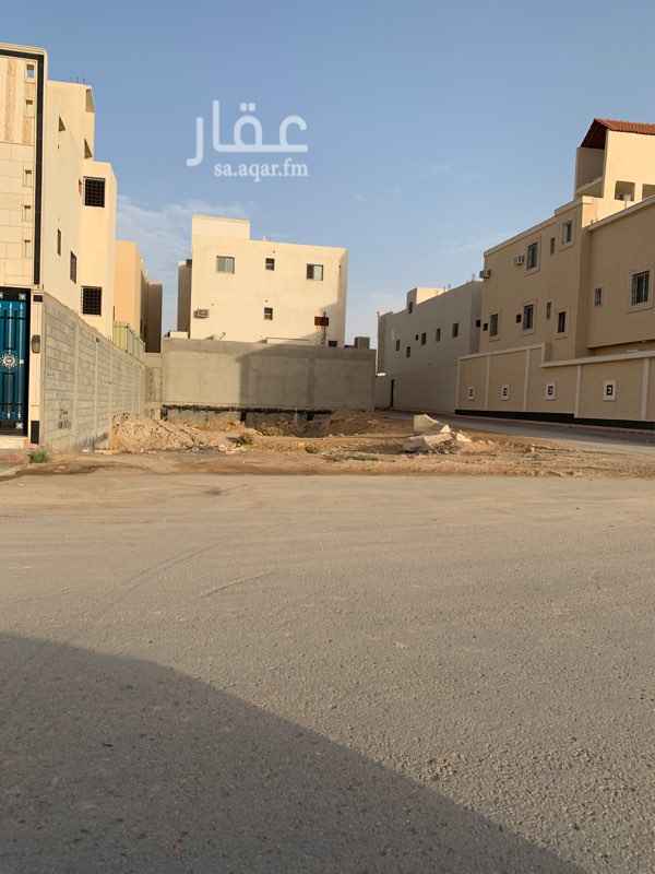 1465803 ارض سكنيةً قريبة من حديقة عكاظ و محطة عكاظ
شارع 20 شمالي وممر 10
اطوالها 15+30