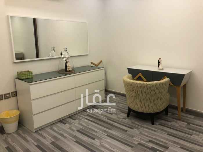 1747633 تشطيب رائع واثاث كامل وجديد والتاجير لعائلة اصغر اطفالها ٦ سنوات وعدد الافراد ٤ فقط وغرف النوم اثنتين ومجلس استقبال وصاله ومطبخ وثلاث حمامات