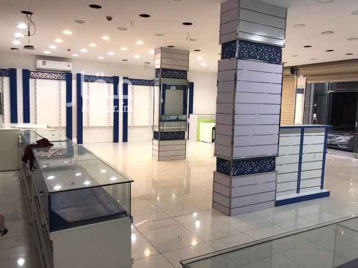 1233971 للايجار محل تجاري له ميزان و يوجد دورة مياة
عرض شهر مجانا من المكتب