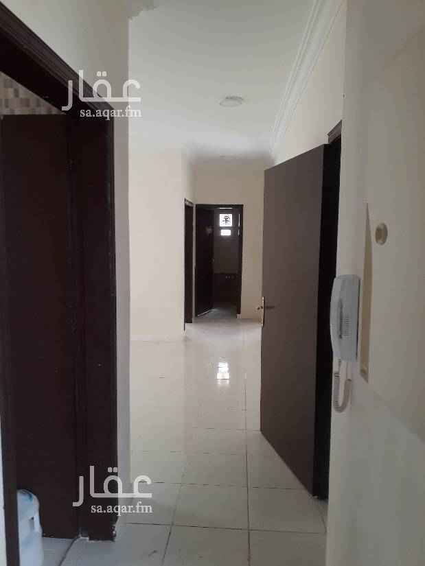 1585040 شقة للإيجار ٣ غرف + صاله+مطبخ+ ٢ دورة مياه الشقه نظيفه مجدده الدور الثاني مقابل مدارس الجامعة التطبيقيه
الايجار السنوي ١٧٠٠٠ دفعتين الشهري ١٤٠٠