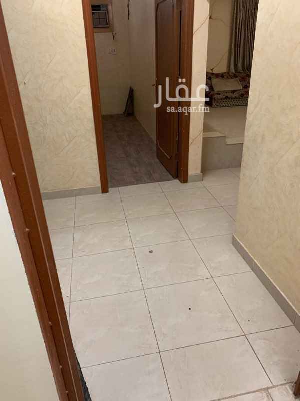 1646441 البيت بحاله جيده مرمم
شقه دور ثاني 2 غرفتين وصاله ومطبخ