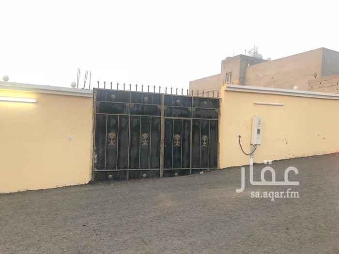 1561177 السلام عليكم ورحمة الله وبركاته
استراحة في جدة مخطط المعالي بالقرب من محطة دلتا
بوثيقة / الكهرباء واصلة ٧٠ امبير / شارع جنوبي ١٥ م
بالقرب من محطة دلتا وكذلك من طريق الملك عبدالله