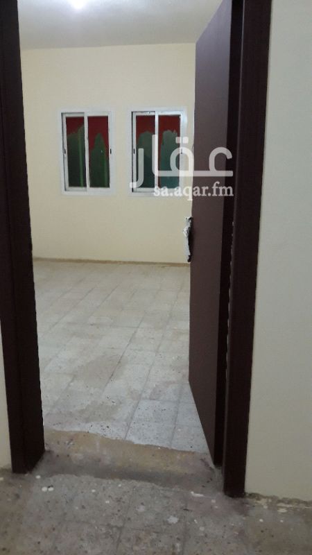 1189358 غرفه ومطبخ بدون صاله على طريق الملك فهد امام سلم المشاه والحديقه
٠٥٩٥٦٧٢٢٣٠
