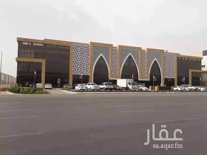 1361311 العقار متوفر فيه مواقف ومتطلبات الدفاع المدني
