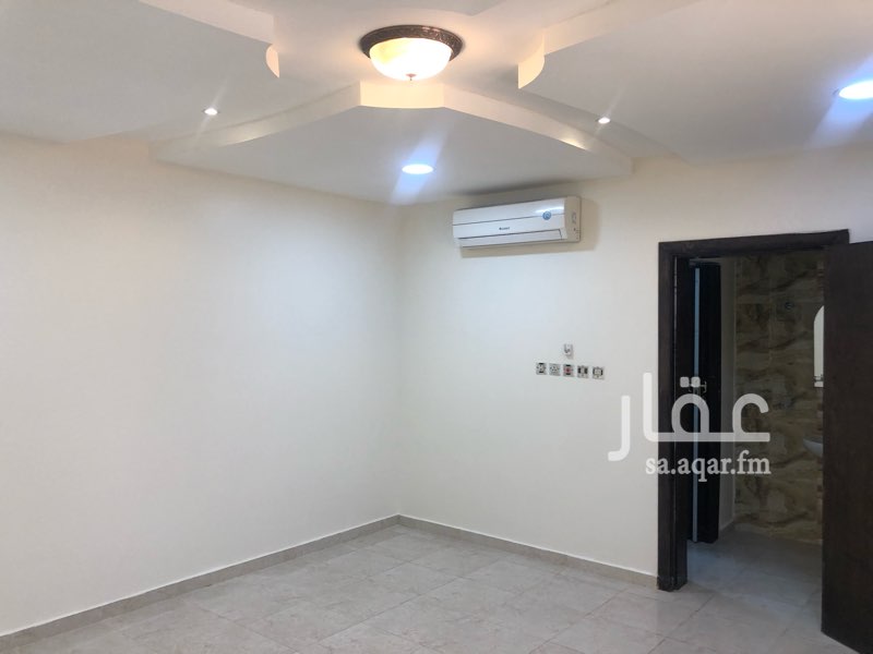 1660359 شقة مكونة مجلس وصالة وغرفتين نوم ومطبخ راكب ودورتين مياة
الشقة مكيفة بالكامل اسبيلت
الايجار السنوي ٢١٣٠٠ ريال
الدفع كل ٦ شهور
...................