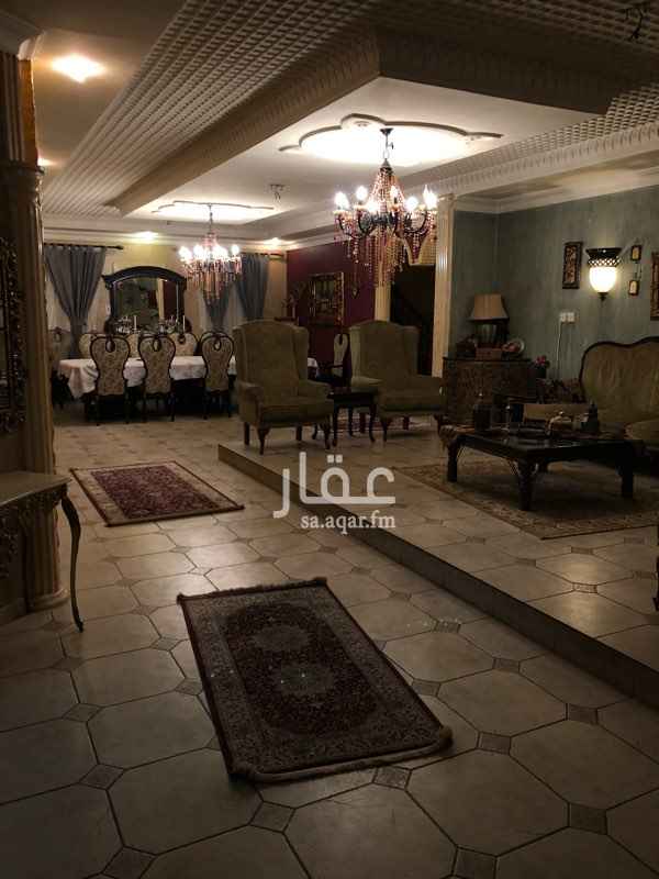 1513125 فله دورين
مساحتها 840
يوجد بها حديقة و بيت شعر
الدور الأول :
مطبخ
صالتين مفتوحة على بعض
مجلس نساء
مجلس رجال
مقلط رجال
حمامين
الدور الثاني :
6 غرف
صالة
ثلاثة حمامات
السطح :
غرفتين و حمام