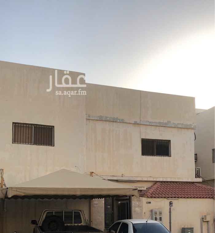 1695304 بيت فالبايونيه دور وشقتين عمره تقريبا 32 سنه واجهته شرق السوم عليه 760 والحد 800 لايوجد سعي انا المالك مباشره