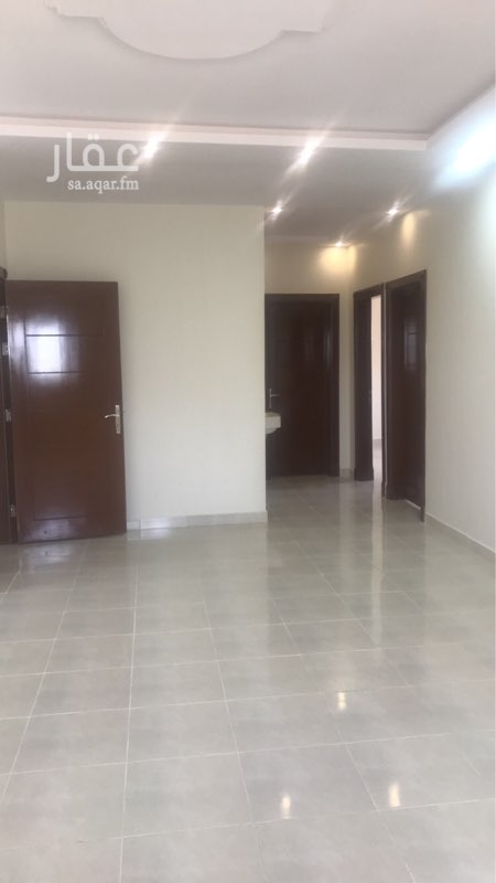 1411126 شقة جديدة وكبيره في فلة سكنية بحي طويق نجم الدين مقابل التراث النجدي عداد مستقل تشطيب Vip
* الايجار سنوي تقسم على ستة اشهر وليس شهري وفي حال دفع سنة كاملة سوف يخصم من المبلغ %20
