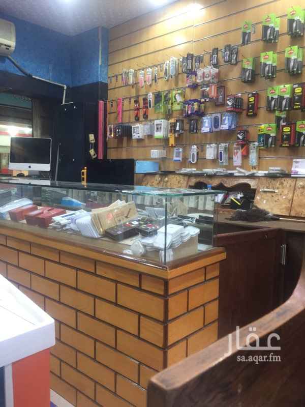 988599 محل جوالات للتقبيل
يوجد به مكيف ورفوف وطاولات عرض وكمبيوتر ماركة ابل
السوم ٤٠ الف
الحد ٥٠ الف قابل للتفاوض في الحد المعقول
سبب التقبيل وظيفة خارج الطايف
والمحل شغال فيه برمجه وصيانه