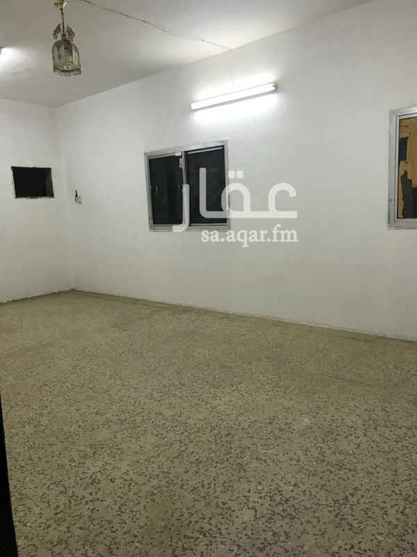 1349865 شقة عوايل للايجار في حي الروضة تقاطع خالد بن الوليد وعبدالرحمن الغافقي خلف مستوصف الروضة الأهلي ..
الموقع حيوي ورائع ومتوفر كامل الخدمات ولله الحمد ..
الشقة بالدور الأول مكونة من غرفتين مع صالة ومطبخ ودورة مياه مع بلكونة خارجية بحالة جيدة وممتازة .
للتواصل أبو وليد
جوال رقم /
0551540745