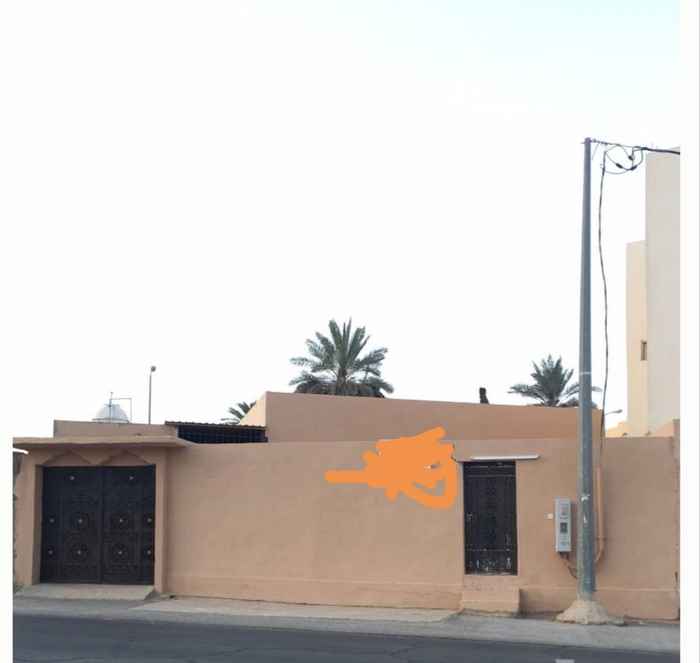 1703047 للبيع بيت مسلح دور واحد في اوثال
على شارعين
مجلس خارجي+3 غرف نوم+ صاله + مطبخ+ دورتين مياه + حوش + مدخل سياره
★تم عمل ترميم بالكامل..
★لايوجد صك اوراق المبايعه قديمه..
الحد 75 الف + السعي على المشتري
للاستفسار واتس فقط 0501394208