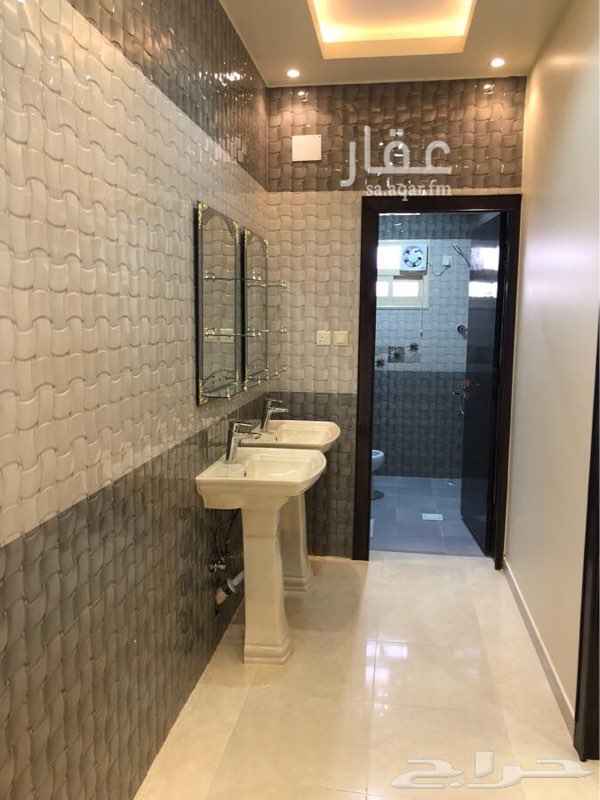 1433298 السلام عليكم ورحمة الله وبركاته
شقق للإيجار في أبها طريق بني مالك بعد قاعة نجد سبع غرف ومطبخ وصالة وثلاث دورات مياه ومغسلة ومخزن الحد 26000 قابل للتفاوض ولكم الصور فيما يلي
التواصل عن طريق الأرقام التالية
0500046006
0501528777