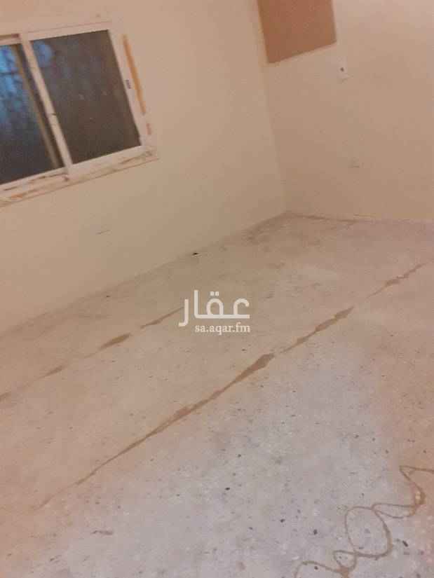 1757293 شقق للايجار في حي النعيم
مكونه من 4غرف وحمامين ومطبخ دور ارضي مرتفع
السعر 18000
كما يوجد بنفس العماره شقه خمس غرف حمدين ومطبخ دور ارضي السعر٢٢٠٠٠