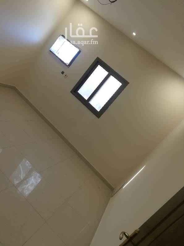 1734065 للايجار شقه عزاب بالتجاري ابو بكر الصديق عمارة بنك الرياض
1200 الشهر شامل المياه والكهرباء .
تأمين + سعي