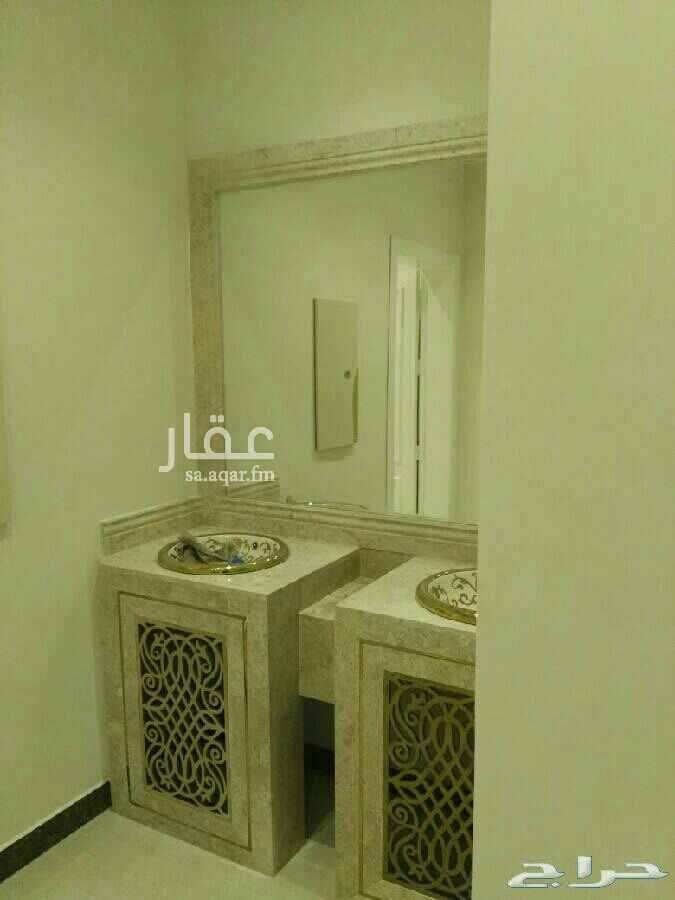 1655688 مجلس الرجال مقلط وصالة ومطبخ مجلس النساء بدوره مياه
الدور الاول من 4غرف نوم وصالة ثلاثة دورتين مياه
المحلق غرف نوم حمام غرف غسيل
السعر مليون 1،140،000
مكتب عودة العمران حي طيب
0501732601