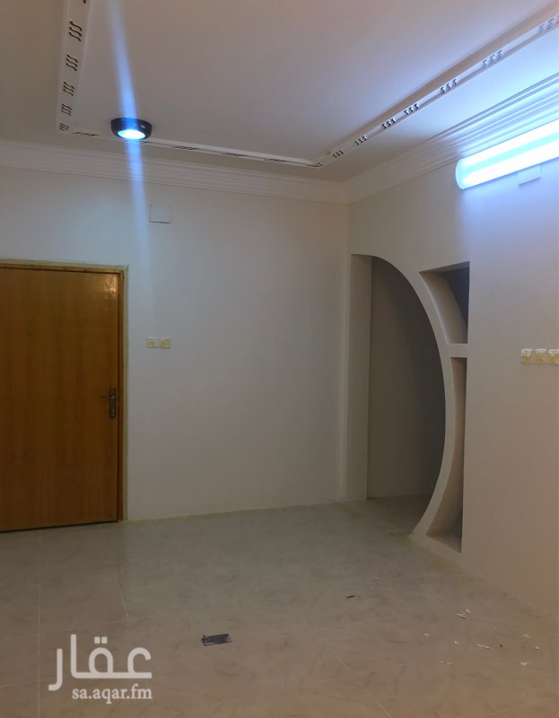 1466040 شقه مجدد دور ثاني
٥ غرف
٣ دورات مياه
٢ صاله
مطبخ + مستودع
خزان ٣٠ طن مستقل
طبلون كهرباء مستقل