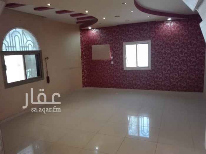 1691088 شقق عزاب غير مفروشة للإيجار في فيلا بأسعار مناسبة بمدينة جدة حي الأجواد بجوار صيدلية عمار ومطعم البخاري شقة مع سطح / دور علوي / دور أول / دور أرضي 4 غرف/ 3 غرف/ 2 غرفتين/ غرفة + حمام + مطبخ أو بدون. الفيلا فيها بركنغ للسيارات + حوش + 7 حمامات عمومية + مغسلة مثل مغسلة المسجد) للاستفسار يرجى الاتصال على الرقم التالي 0545236399. العزاب امكانية الدفع شهري