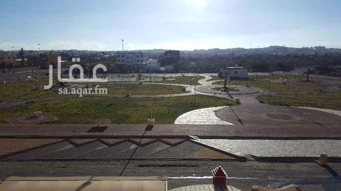 1353302 دور للأيجار امام حديقة الاندلس خلف مخطط الحملات
مكون من ٣ غرف نوم مجلس نساء صالة كبيرة مطبخ مقلط مجلس رجال ٣ دورات مياة مداخل وكهرباء مستقلة حوش كبير مظلة لسيارتين الاجار دفعات
الاتصال ٠٥٠١٧٩٧٦٧٧