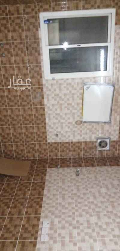 1680098 شقه عوايل فاخره للايجار حي عكاظ
٢غرف نوم ومجلس ومقلط وصاله دورتين مياه ومطبخ