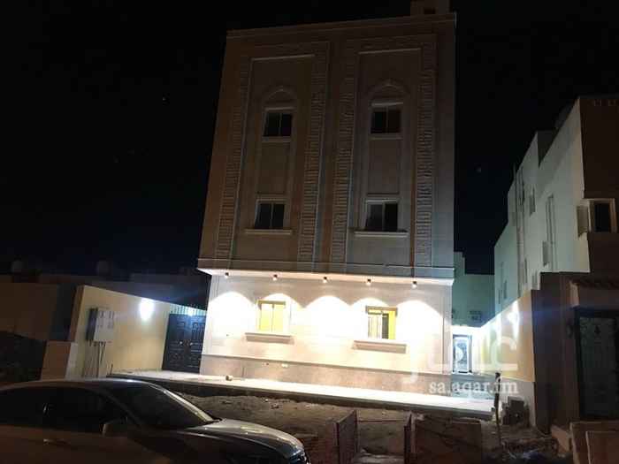 1118602 دور 5 غرف وصاله ومطبخ و4 حمامات وغرفة شغاله
تشطيب ممتاز وجديده والعماره كلها 3 ادور فيها 3 شقق فقط كل دور شقه
الموي شبكه منتظرين توصيله فقط
المدخل واحد لجميع العماره
الدور الارضي موجر
الدور الاول موجود
الدور الثاني موجود مع السطح
ا