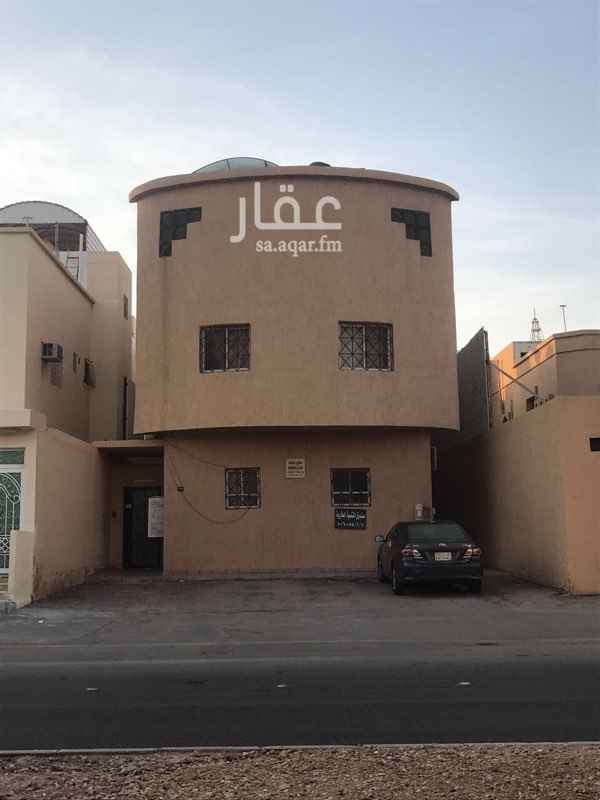 1746244 شقه عوائل علويه تتكون من ٣ غرف نوم
ودورتين مياه ومطبخ
مجدده بالكامل
بدون مكيفات
تصلح لغير السعوديين