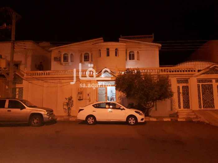 1205621 للبيع فيلا عمارها ١٥ سنه تقبل البنك العقاري والتجاري ممتازه شارعها ٢٠ م ومواقف