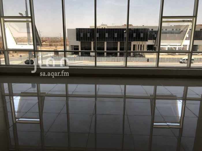 1350259 مكاتب تشطيب فاخر
درة قرطبه طريق سعيد بن زيد
متبقي 2 مكتب فقط
المبنى مكتمل الخدمات
