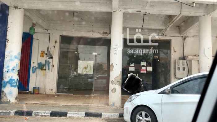 1764232 محل للإيجار في الخرج
محل ومستودع خلفه وفي الدور الثاني سكن عمال ، المحل على شارعين امامي وخلفي
المساحه :
المحل :١٦٠ م مربع
المستودع : ٣٣٣ م مربع
موقعه :
الخرج حي السليمانيه مقابل بلديه اليروموك
مبلغ الايجار ٨٥الف سنوياً
رقم الجوال للتواصل :0553564355