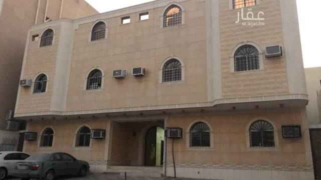 1398272 بيع عمارة سكنية بمكه المكرمة بمخطط(١٢) حي الشرائع داخل حدود الحرم مساحة الارض (٦٠٠) م مكونه من دورين ونصف وبها (٧)شقق واصنصير وعليها فسح بالأضافة دور ثالث ونصف الرابع لثلاث شقق اخري مطلوب فيها مليونين ونصف