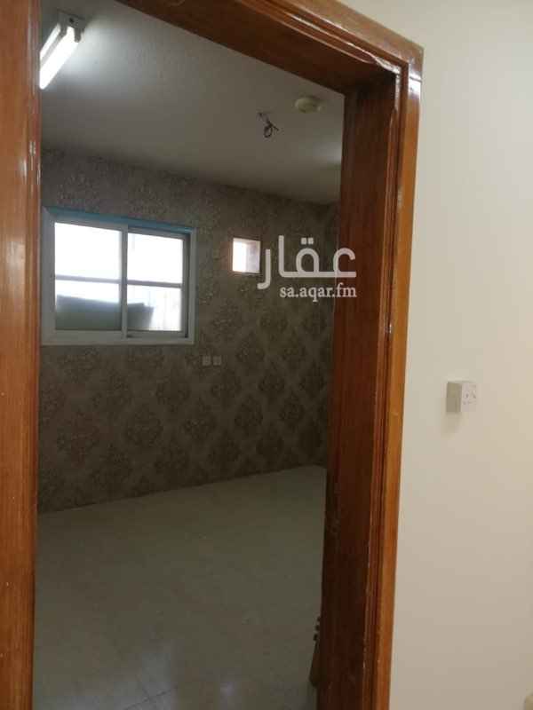 1203679 شقة مكتبية تلات غرف وصاله وحمام ومطبخ مجددة بالكامل دور تاني