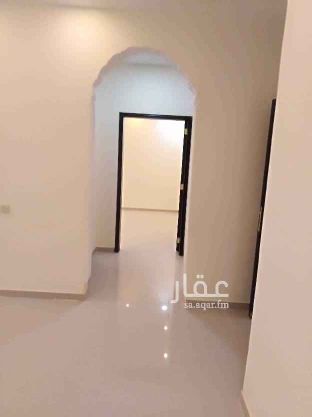1349844 شقق عوائل جديدة
ثلاث غرف وصالة ومطبخ وثلاث حمامات واحد ماستر
غرفتين وصالة وحمامين ومطبخ
للتواصل
0502381000