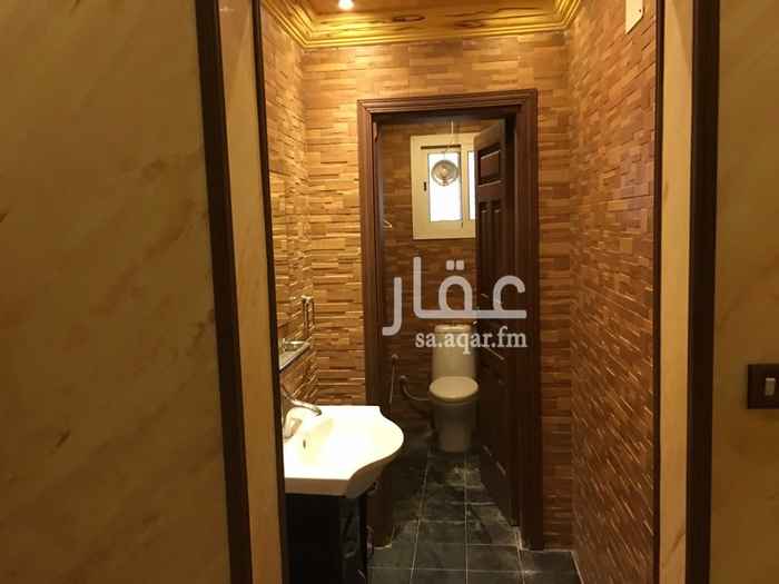 1658621 شقة عوايل فاخرة للايجار بجدة حي الربوة شفة ٤غرفدوصالة ووممر وحماميين ومطبخ المطبخ مركب كامل ويوجد به بوتغاز الشقة دور ارضي الصالة به مكيف اسبلت الغرفة به اسقف جبص العمارة قريبة من مسجد العمارة قريبة من الاسواق والمحلات التجارية