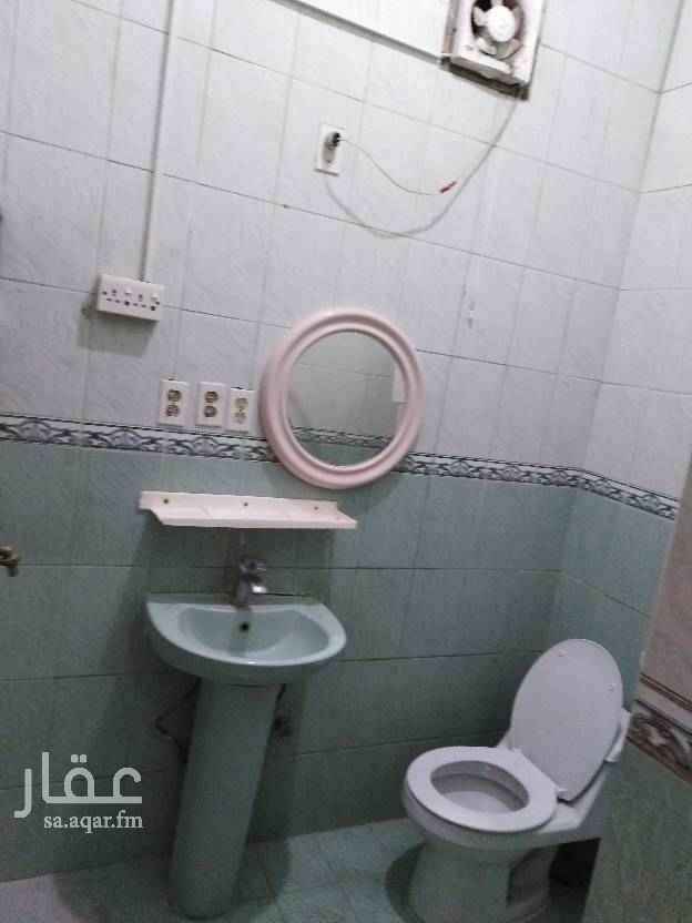 1462918 للايجار دور مكون من ٥ غرف نوم وصالة و٤ حمامات ومطبخ دور ارضي مطلوب علية ٢٦ الف في السنة