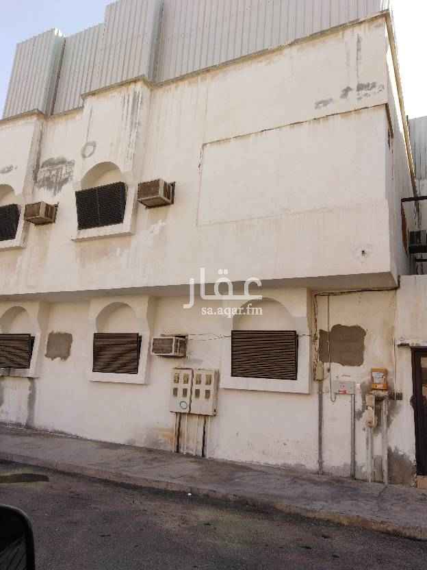 1604432 للبيع عمارة مكونة من دورين بالثقبة مساحة ٣٢٥ م العمر ٢٢ سنة ٤عداد العمارة جدآ نظيفة موقع ممتاز مطلوب ٧٥٠الف
