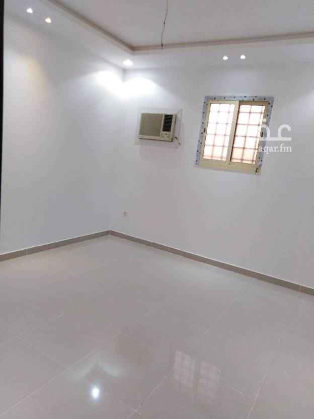 1402271 يوجد غرفه
صاله
دوره
دولاب مطبخ راكب
مكيف اسبليت راكب
مكيف شباك راكب
جديده