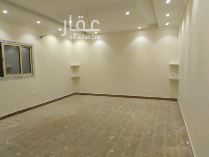 1584037 فيلا للبيع مساحه 385 نظام شقق دورين وملحق الدور أرضي مدخلين خمس غرف 3 حمامات صاله مطبخ دور اول 5 غرف 3 حمامات صاله مطبخ مدخلين الدور الملحق ثلاثه غرف حمامين مطبخ صاله سطحين السعر مليون 250 الف قابل للتفاوض اعتذر الموقع غير دقيق للتواصل ام فيصل 0502558546 عليه ضمانه بناء سباكه كهرباء منفصله