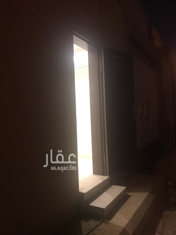 1508994 غرفة سائق صغيرة ((جديدة))
حي الملك فهد
مكيفة وقريبة من جميع الخدمات
المسجد المولات بقالة مخابز مغاسل
السعر الشهري 1000 ريال
شامل الكهرباء والمياه
التواصل واتس
0508888175