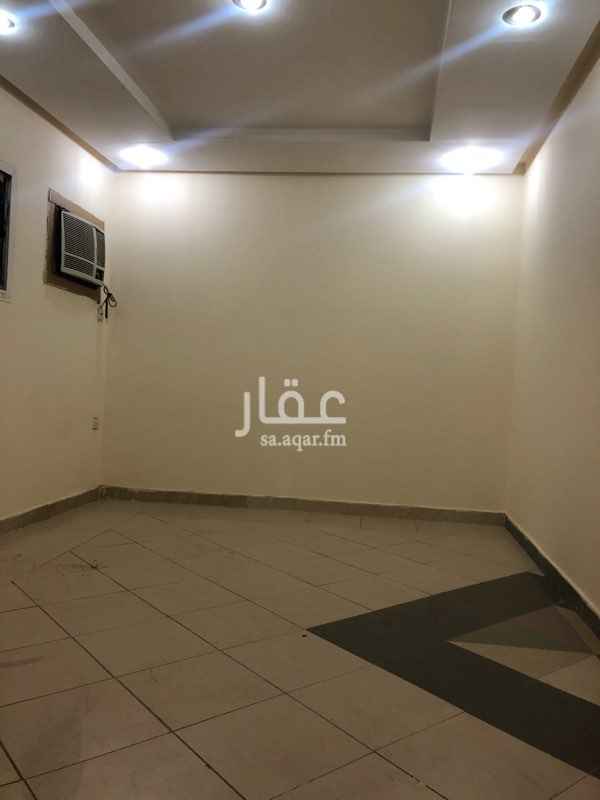 1354534 شقق عوائل للايجار حي النزهة شارع مقرن قريب من ابو بكر الصديق
مكونة من :
غـرفـة + صالة + مطبخ استوديو راكب + حمام + مكيفات راكبة + يوجد تسهيلات الدفع كل 3 اشهر
أخـيگم :
تـرگـي الـيـامـي