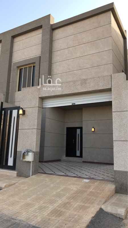 1515640 فيلا راقيه جداً. وبناء شخصي عليها ضمنات
درج بالصاله. ثلاث ادوار.
استقبال تحت مجلس وصالتين ومجلس وثلاث دور مياه
قوق ست غرف نوم
الدور ثلاث غرفه مع غرفة غسيل
للتواصل. 📞. 0551776504