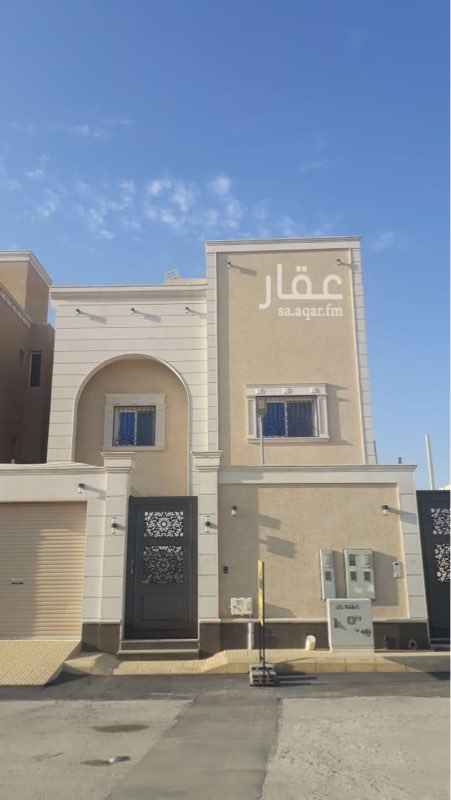 1351157 ادوار للإيجار
بفلتين جديدة بناء خاص المواصفات:
الدور الأرضي:
ثلاث غرف + مجلس ٦*٥ + مقلط + مجلس نساء + صالة + مطبخ+ ملحق خارجي+ مخزن ١٤*٢ فيه غرفة خدامة ودورة مياه.
الدور الاول و الثاني:
ثلاث غرف + مجلس ٥*٥ + مقلط + مجلس نساء + صالة + مطبخ+ + غرفة خدامة.
مركبة كاميرات امنية+ انترنت + مقوي+ دشوش.
بجانبها حديقة ومسجد قريب.
أسعار الايجار:
الدور الأرضي ٥٥ الف
الدور الاول ٤٥ الف
الدور الثاني ٣٥ الف