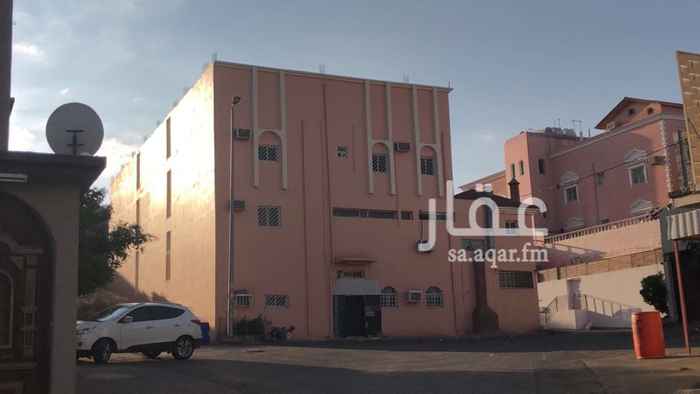 1511163 شقه مكونه من ٥غرف ومطبخ وصاله صغيره ودورتين جنب مجمع مدارس وقريب من مركز صحي مدينه سلطان كهرب مستقل وخزان الماء مع مستاجر واحد فقط