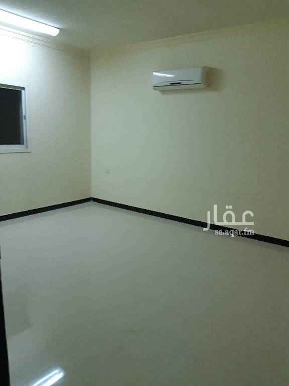 1691534 شقه للايجار ٣غرف وصاله مطبخ مكيفات راكب اسبليت به سطح خاص السعر قابل للتفاوض