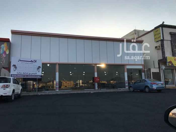 1110298 مبنى تجاري عبارة عن ٣ معارض + ميزان وصراف المساحة الاجمالية ٤٠٠م تقريبا