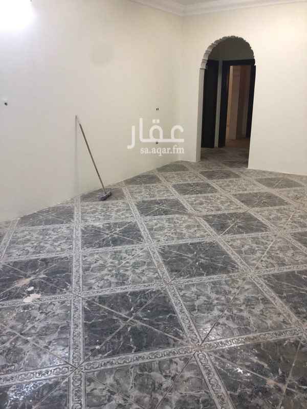 1656186 شقه دور اول بعد الارضي ٤ غرف ٣ حمامات صاله واحده